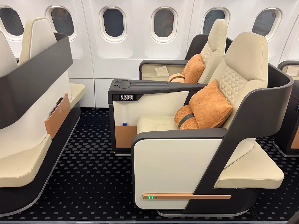BeOnd Airlines seats