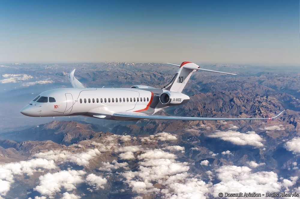 Dassault Falcon 10X Render